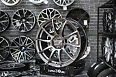 Advan RS R17 4x100/4x108 8J ET38 D73.1 HB (E052) - 52600 руб/комплект 