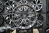 Vorsteiner 3243 R18 5x114.3 8J ET35 D73.1 HB FlowForm - 56500 руб/комплект